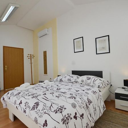 Zminj Apartments الغرفة الصورة