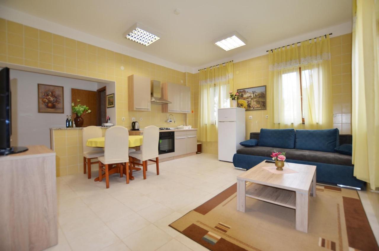 Zminj Apartments المظهر الخارجي الصورة