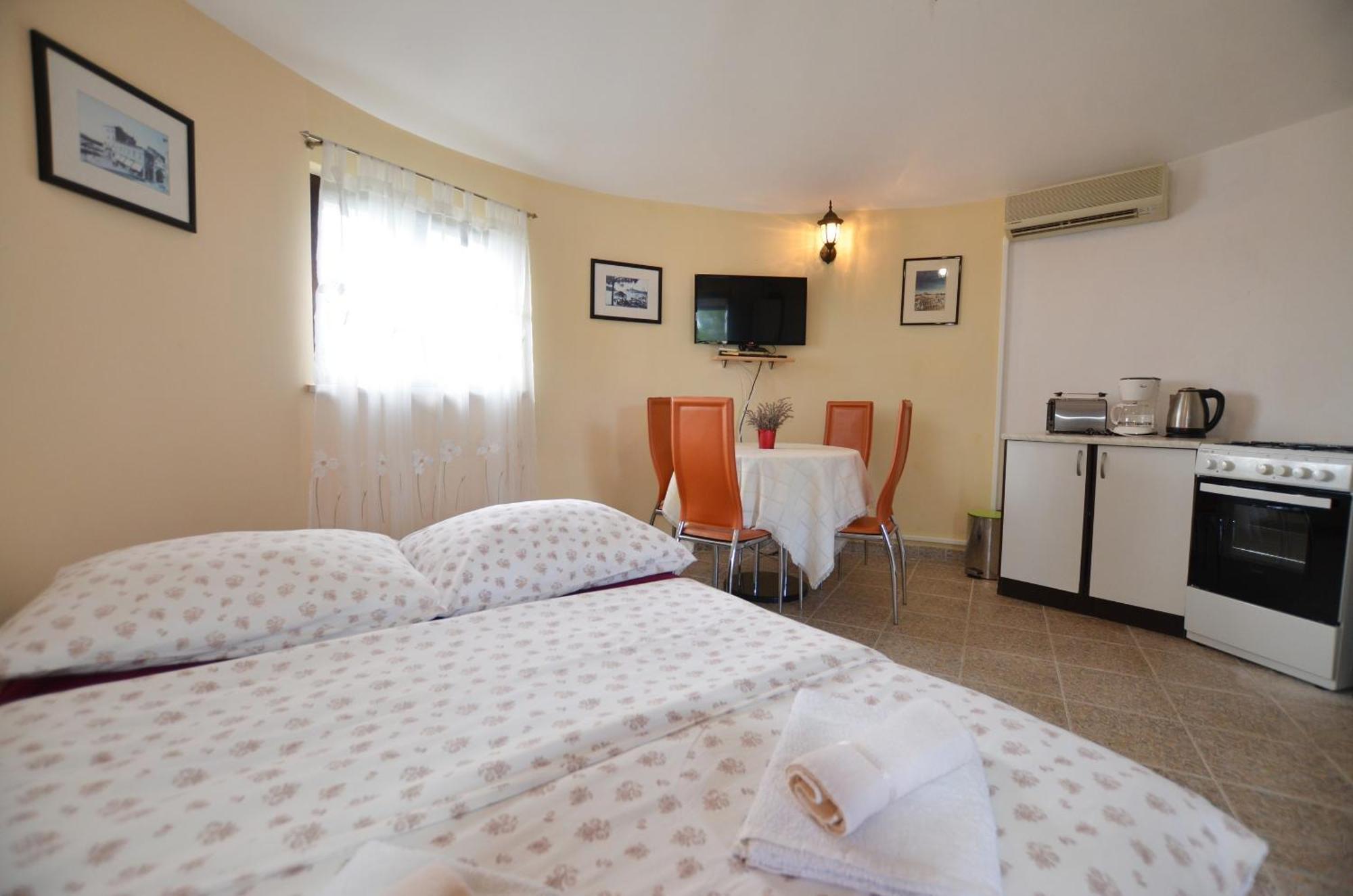Zminj Apartments الغرفة الصورة