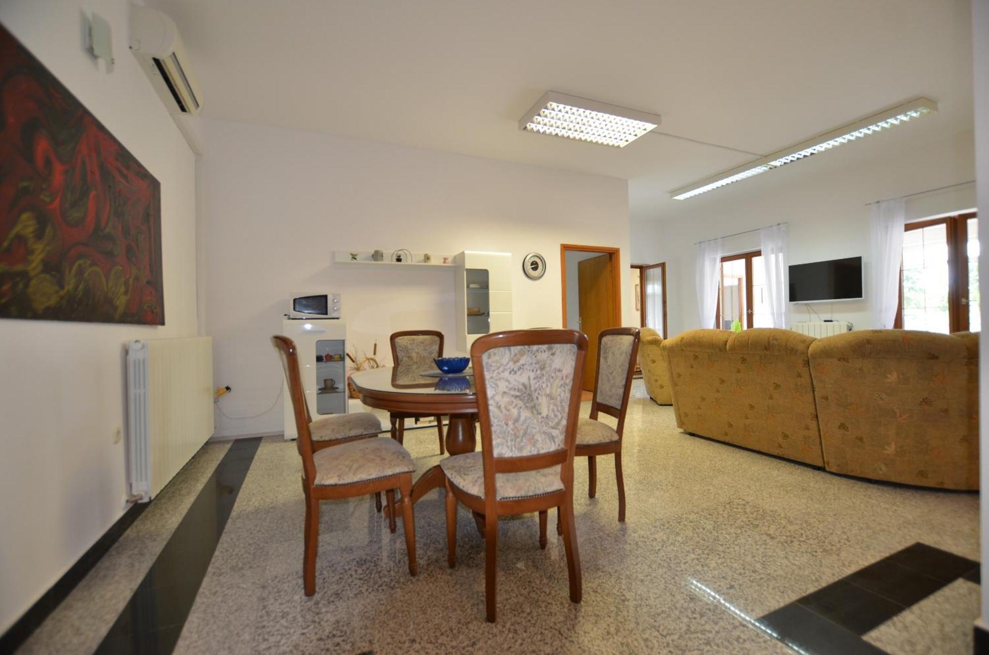 Zminj Apartments الغرفة الصورة